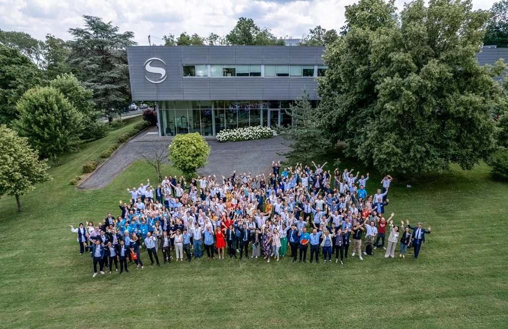 Aerial group photo in front of Safran building - drone event photography
